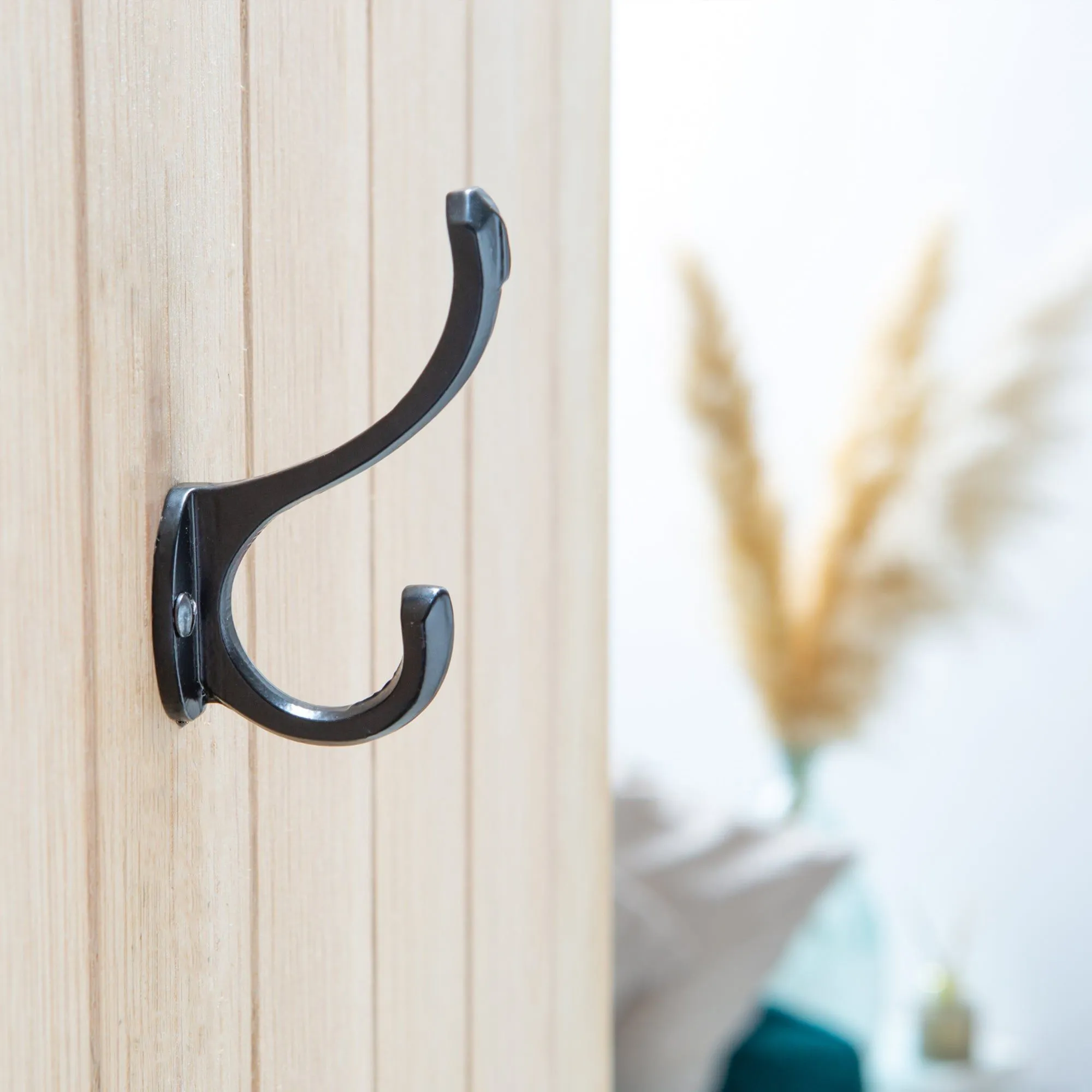 25mm x 85mm Black Bevelled End Hat & Coat Hook - By Hammer & Tongs