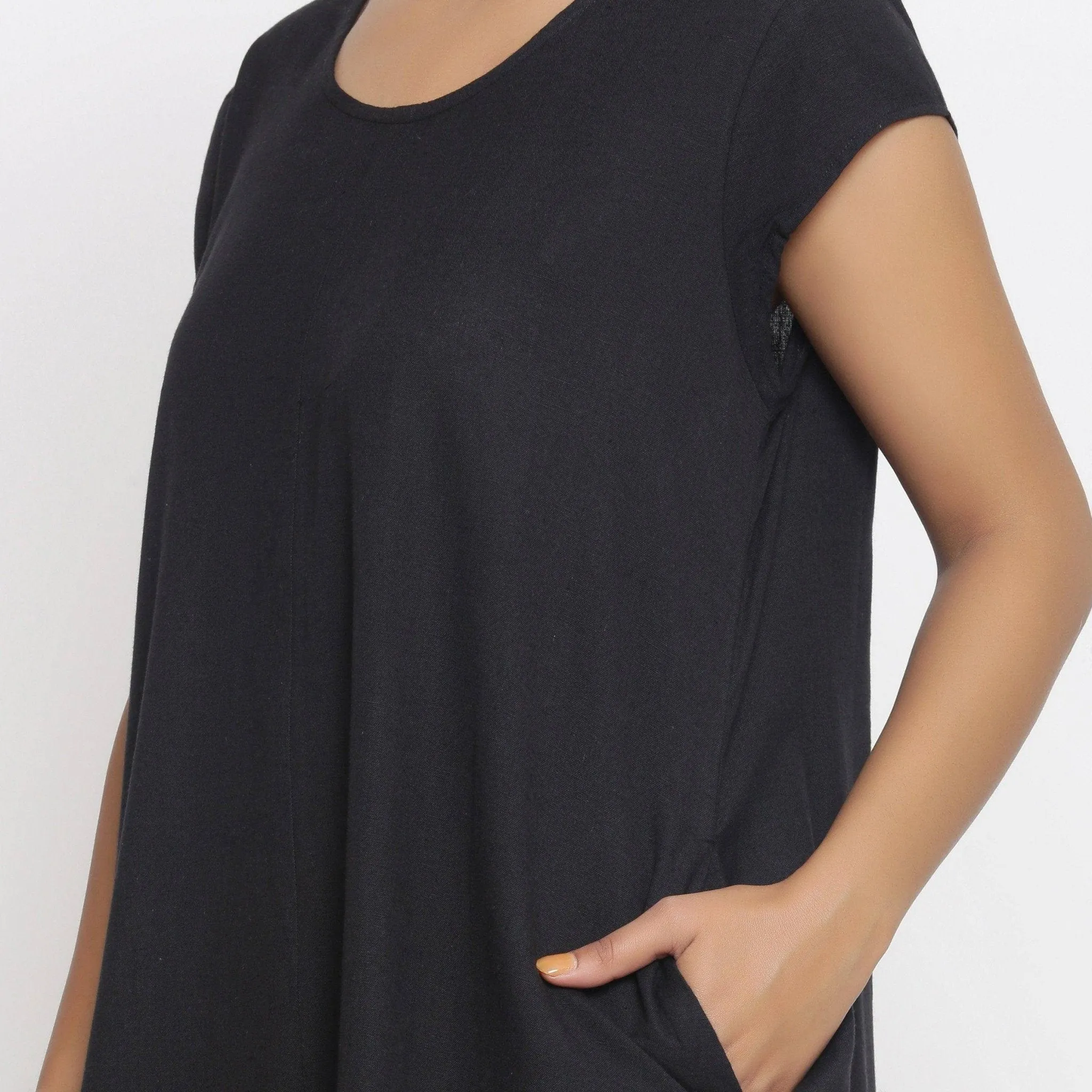 Black Cotton Flax Scoop Neck Paneled Maxi Dress