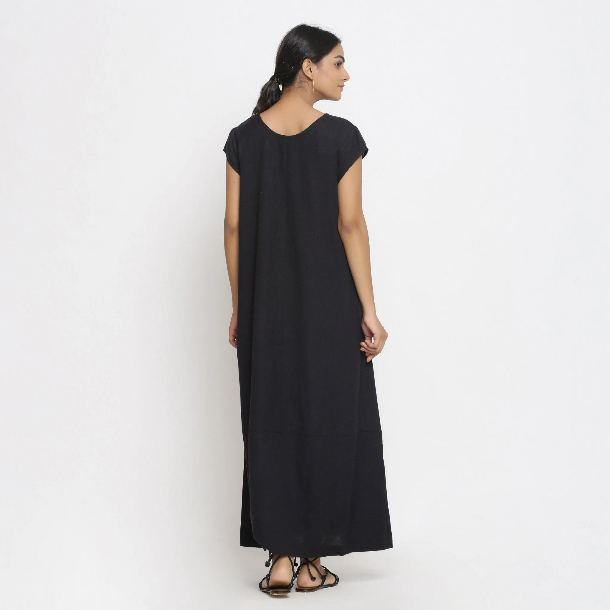 Black Cotton Flax Scoop Neck Paneled Maxi Dress