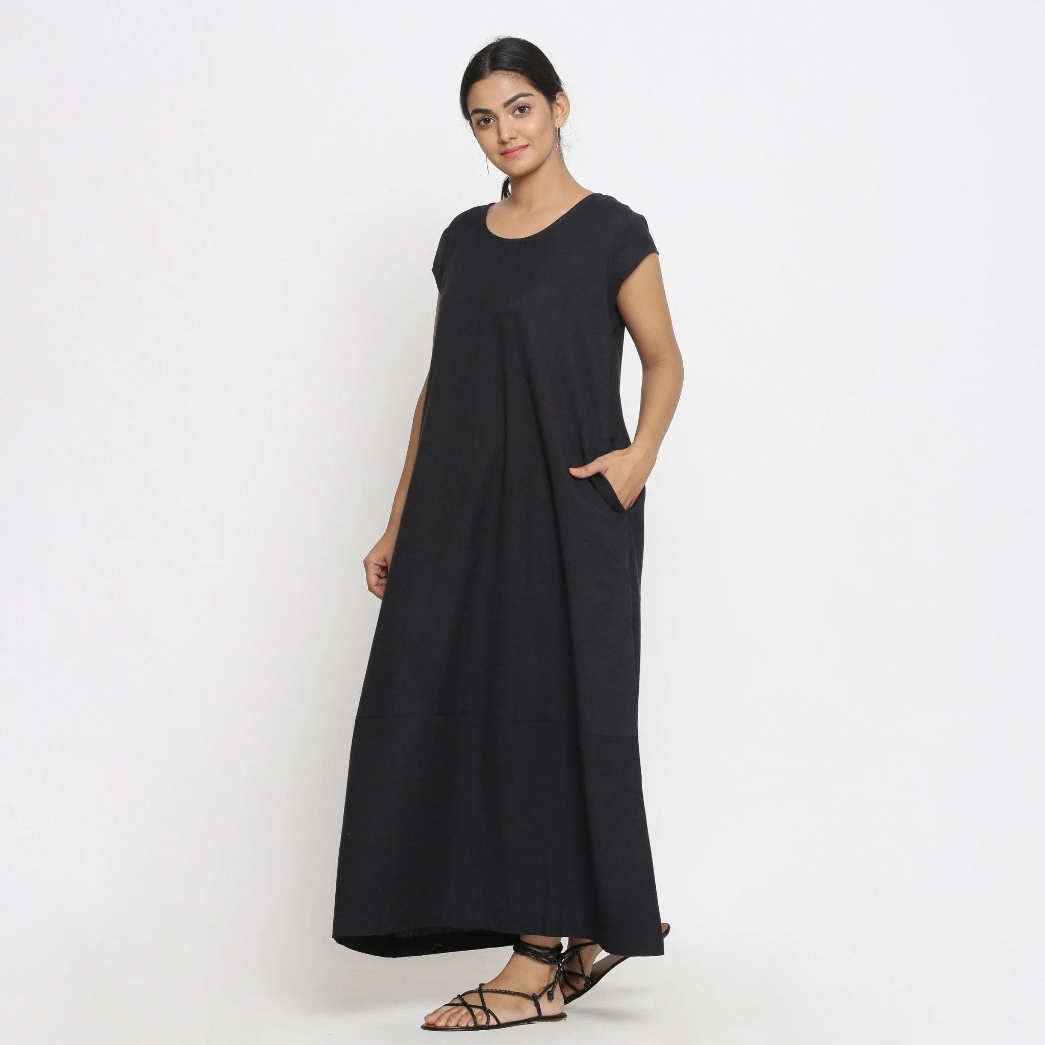 Black Cotton Flax Scoop Neck Paneled Maxi Dress