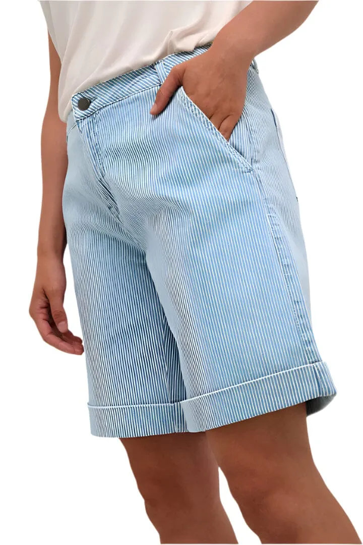 BLUE SHORTS WITH POCKETS