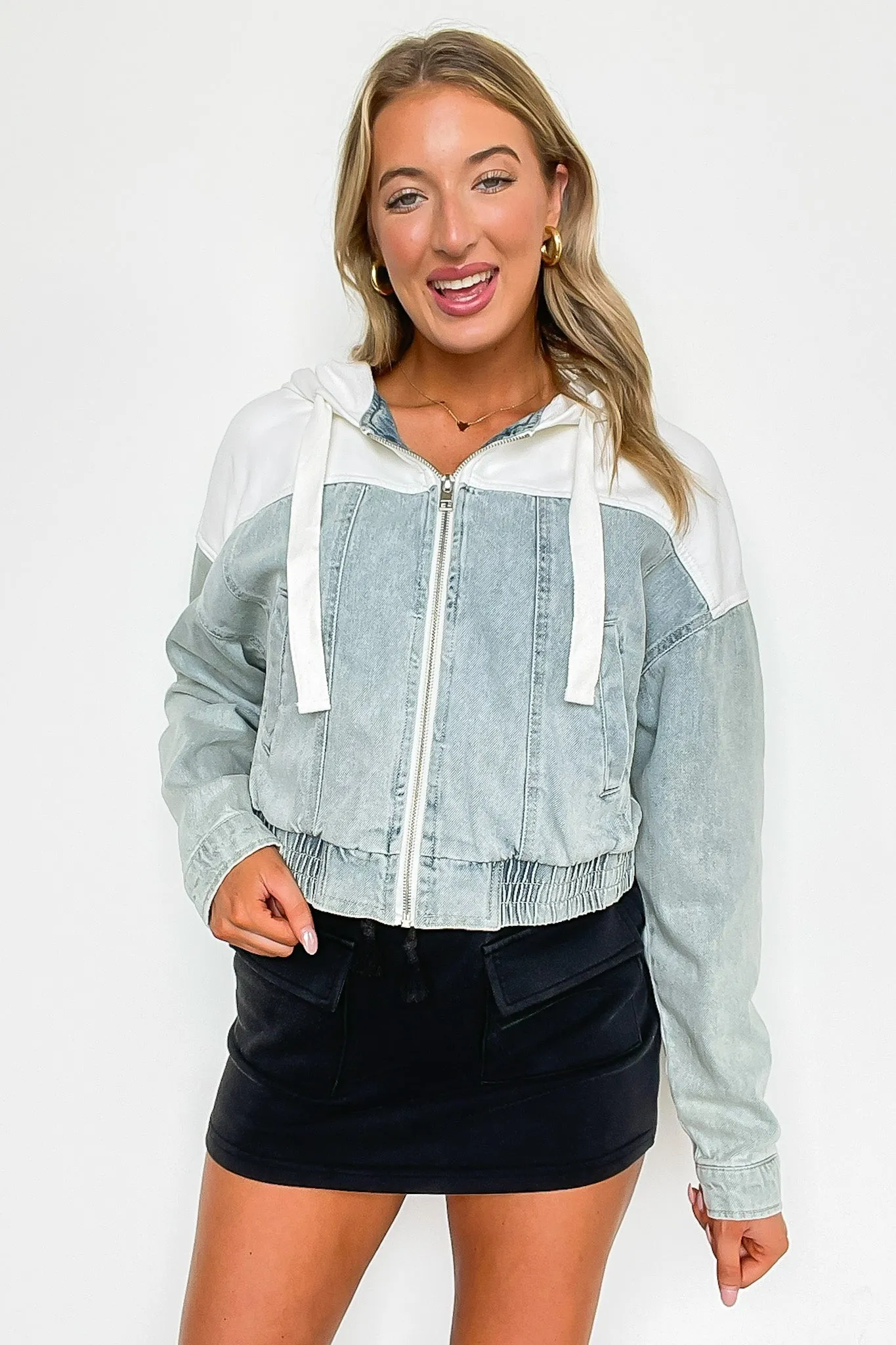 Edgy Feeling Contrast Hooded Denim Bomber Jacket