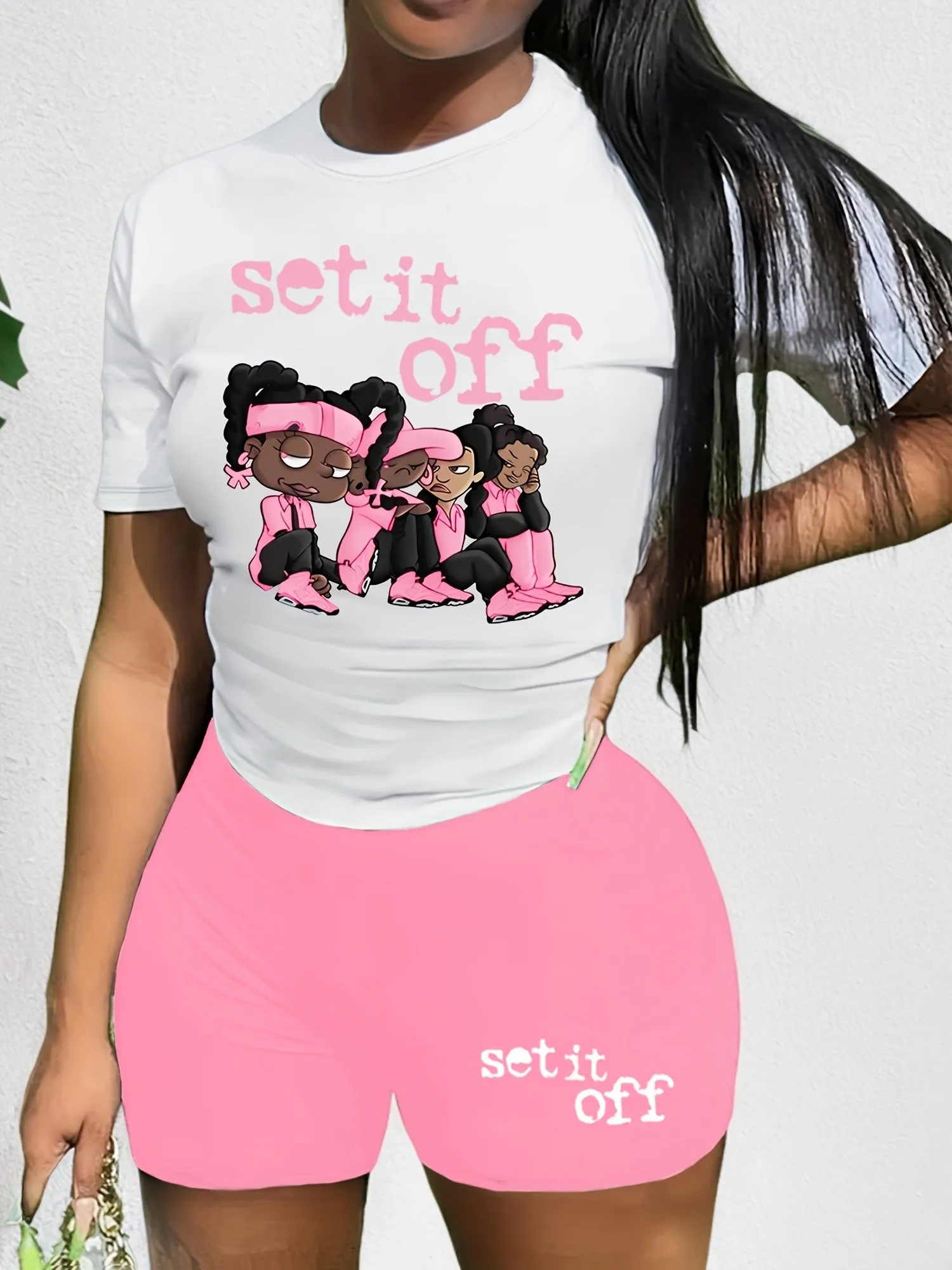 Two-Piece Chic Pantsuit - Women's Casual Crew Neck Tee & Summer Shorts Outfit Set for Warm Days - Comfortable, Relaxed Fit, Short Sleeve, Print Design